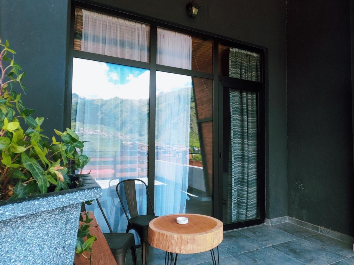 Capra Hotel Kazbegi Exterior foto