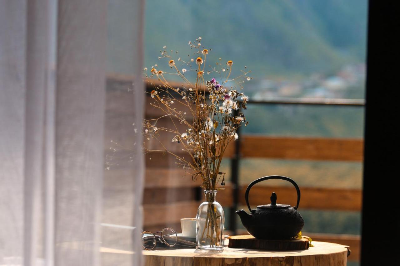 Capra Hotel Kazbegi Exterior foto