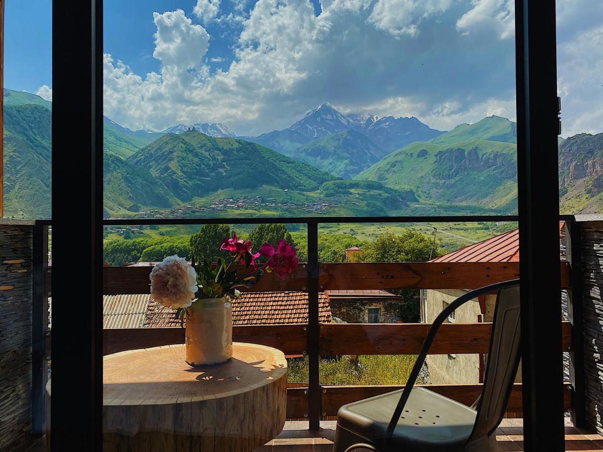 Capra Hotel Kazbegi Exterior foto