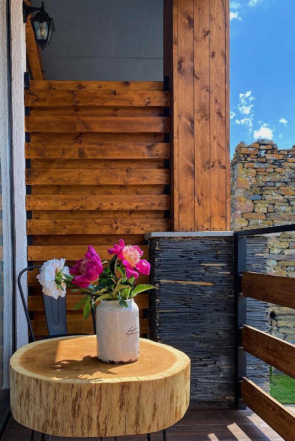 Capra Hotel Kazbegi Exterior foto